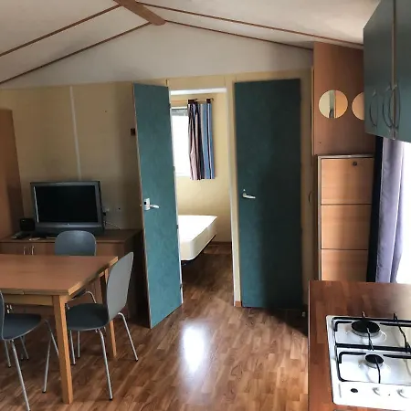Mobil-home 5 Personnes Proche De La Plage *